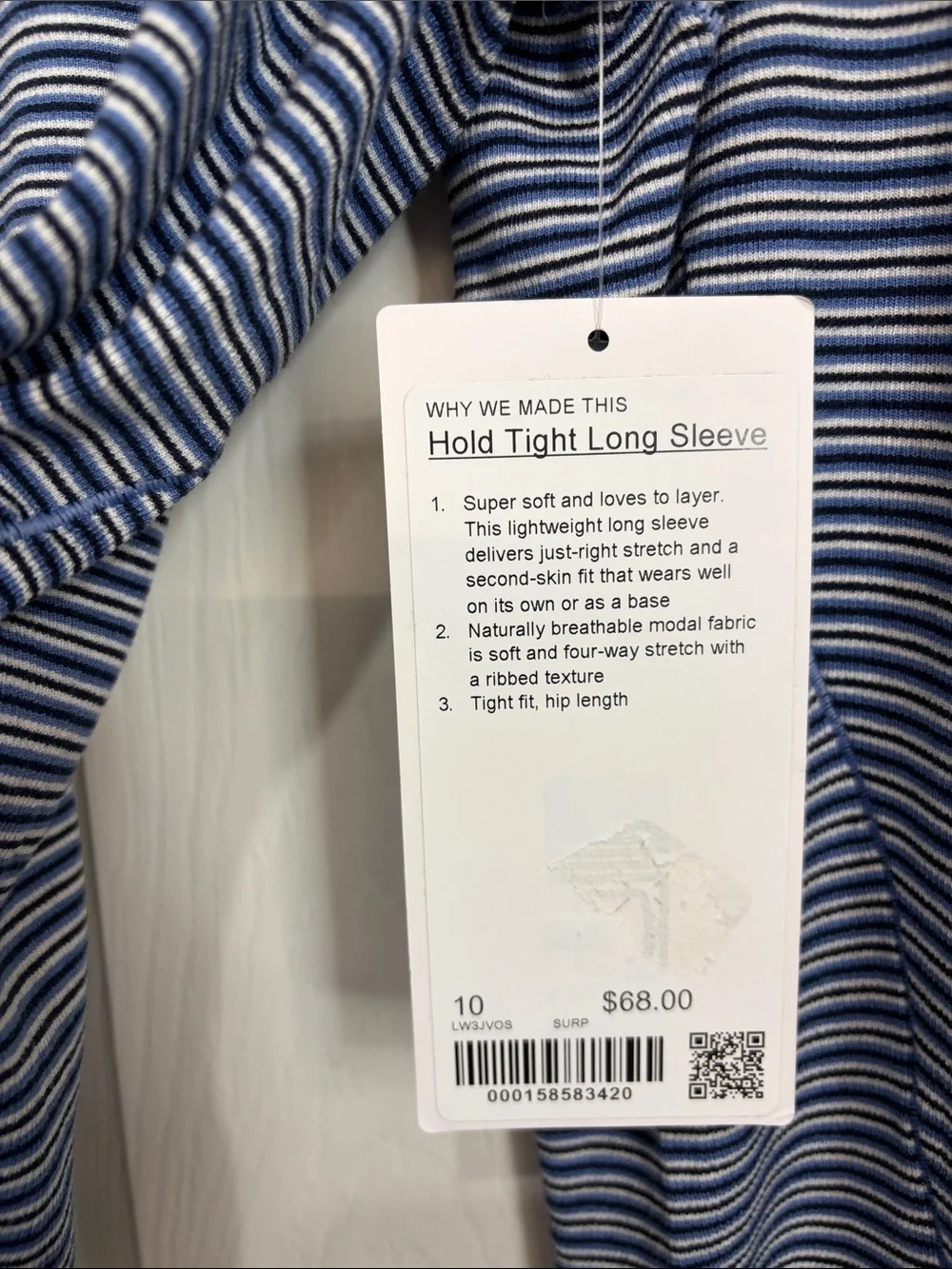 340. Lululemon NWT Hold Tight Long Sleeve Blue Stripes 10